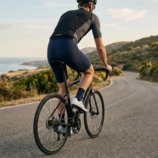 does cycling build glutes