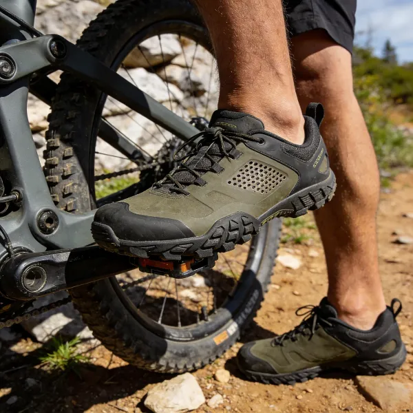 Key Features to Look for in Men's Mountain Bike Shoes