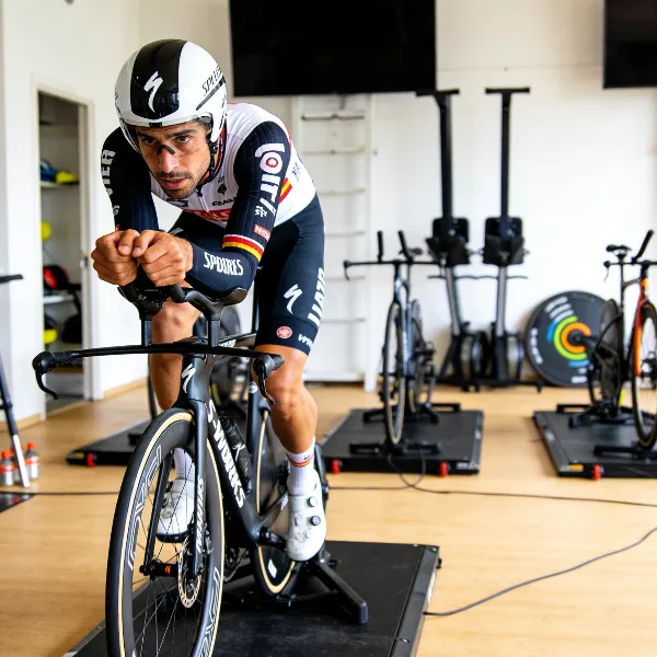 rutinas de ciclismo indoor